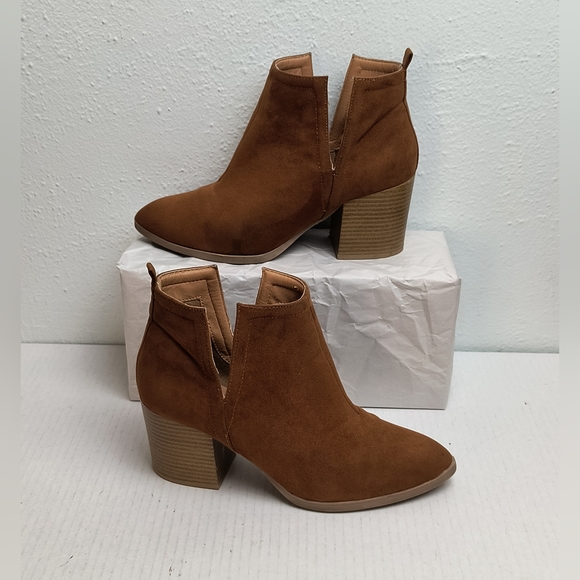 Day trip 7 Chelsea Ankle Booties Pointy Toe Cut Out Chestnut Block Heel Suede - Picture 5 of 12